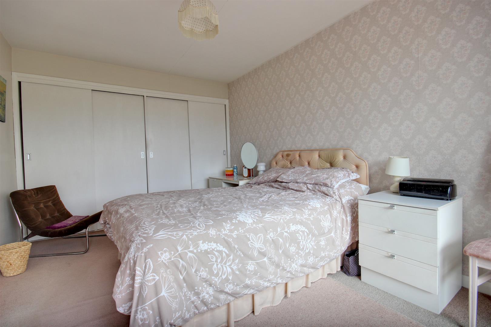 Priory Close, Swanland